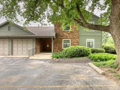 735 South Imperial DRIVE #D, Hartland, WI, 53029