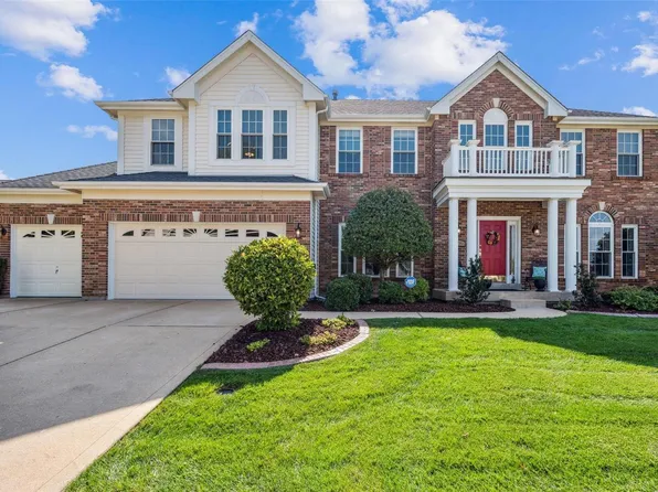 17794 Westhampton Woods Dr, Chesterfield, MO 63005