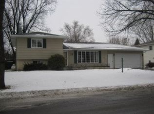 319 Brook Ave, Moorhead, MN