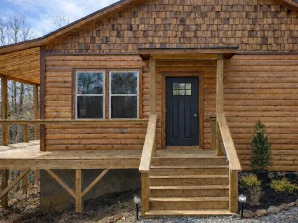 246 Brasstown Acres Dr, Brasstown, NC 28902