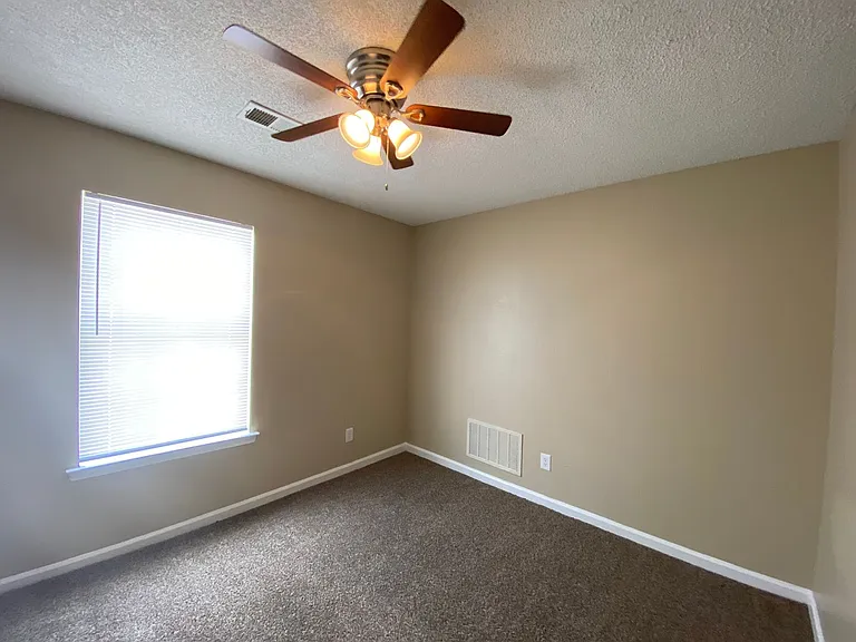 4832 Royal Run Dr — Photo 11