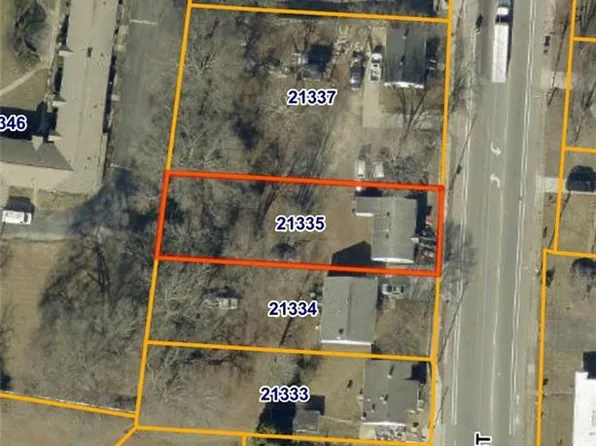 1018 S English St, Greensboro, NC 27401