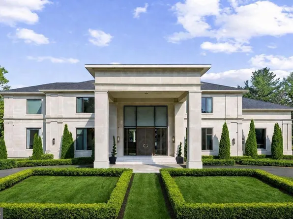 8880 Bradley Blvd, Bethesda, MD 20817