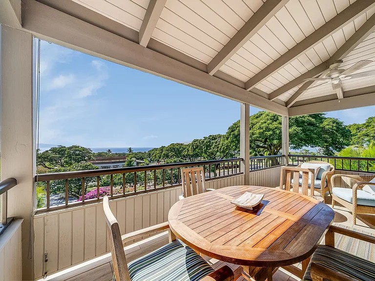Wailea Ekolu Pl — Photo 2