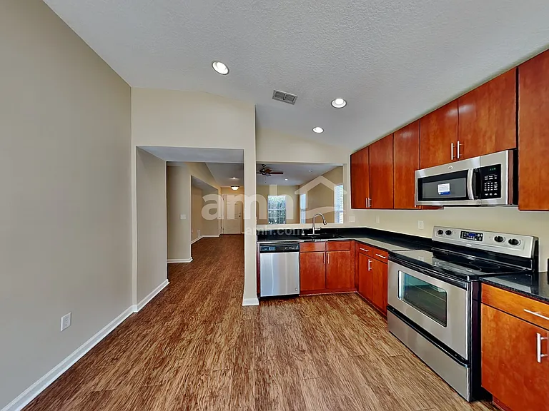 12607 Wooded Bluff Ct — Photo 4