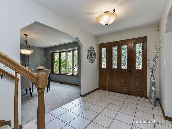 3rd image of 1233 S Villa Ave