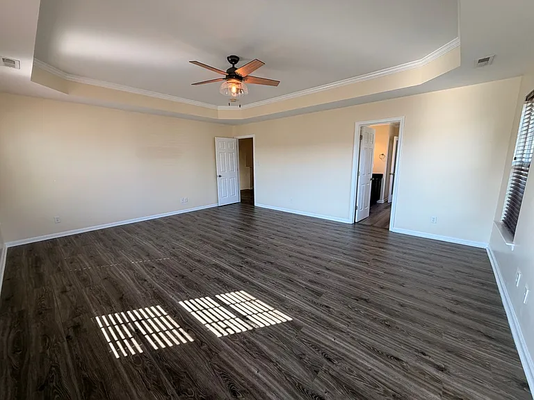 42 Kilverstone Way — Photo 25