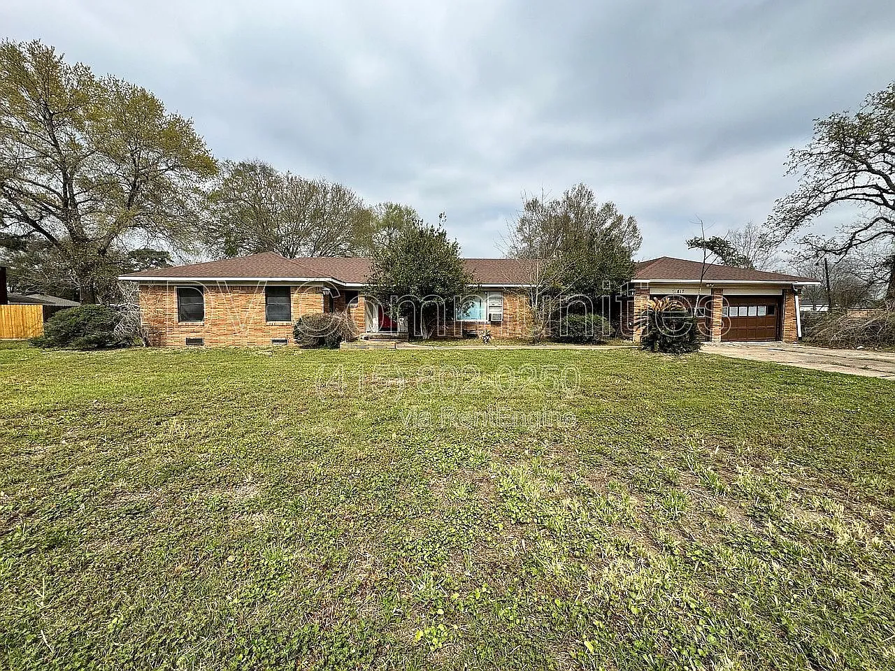 3 bed, 2.0 bath, 1978 sqft, $1,675 — Photo 2
