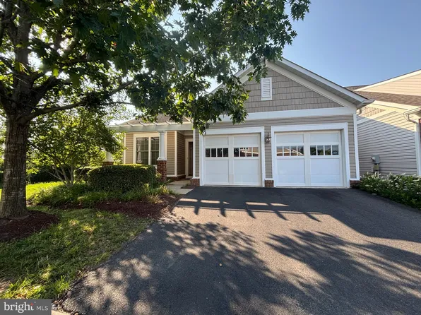 8861 White Orchid Pl, Lorton, VA 22079