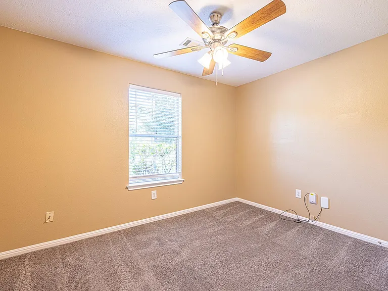 16381 Many Trees Ln — Photo 19