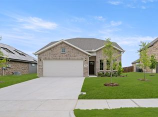 308 Ridge Dr, Justin, TX 76247