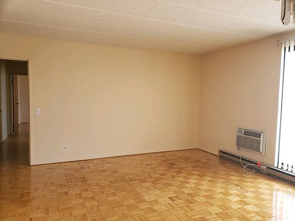 3rd image of 9731 Fox Glen Dr #3C