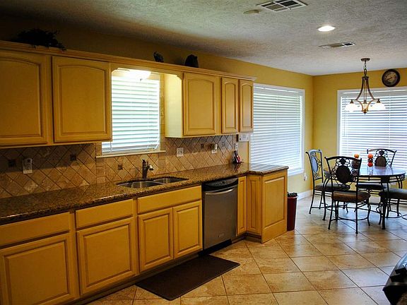 4th image of 3715 Acorn Circuit