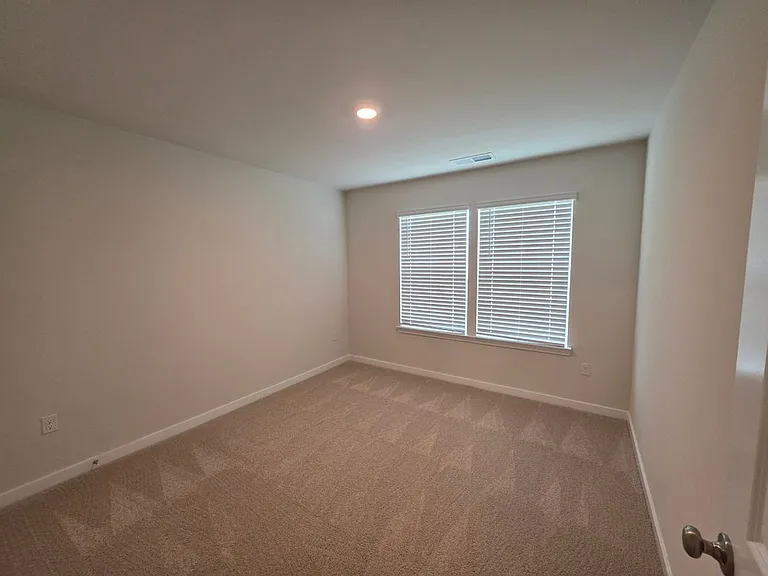 1745 Lawder Cir — Photo 21