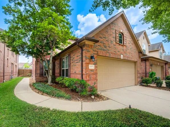 1227 Glenwood Canyon Ln, Houston, TX 77077