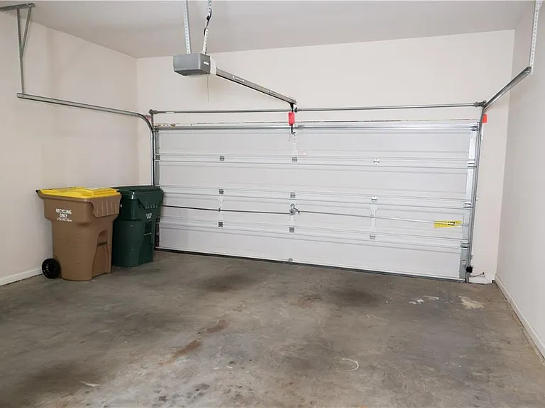 6335 Waveland Dr — Photo 15