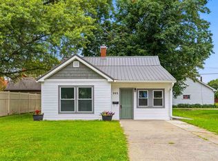 945 S 3rd Ave, Washington, IA 52353