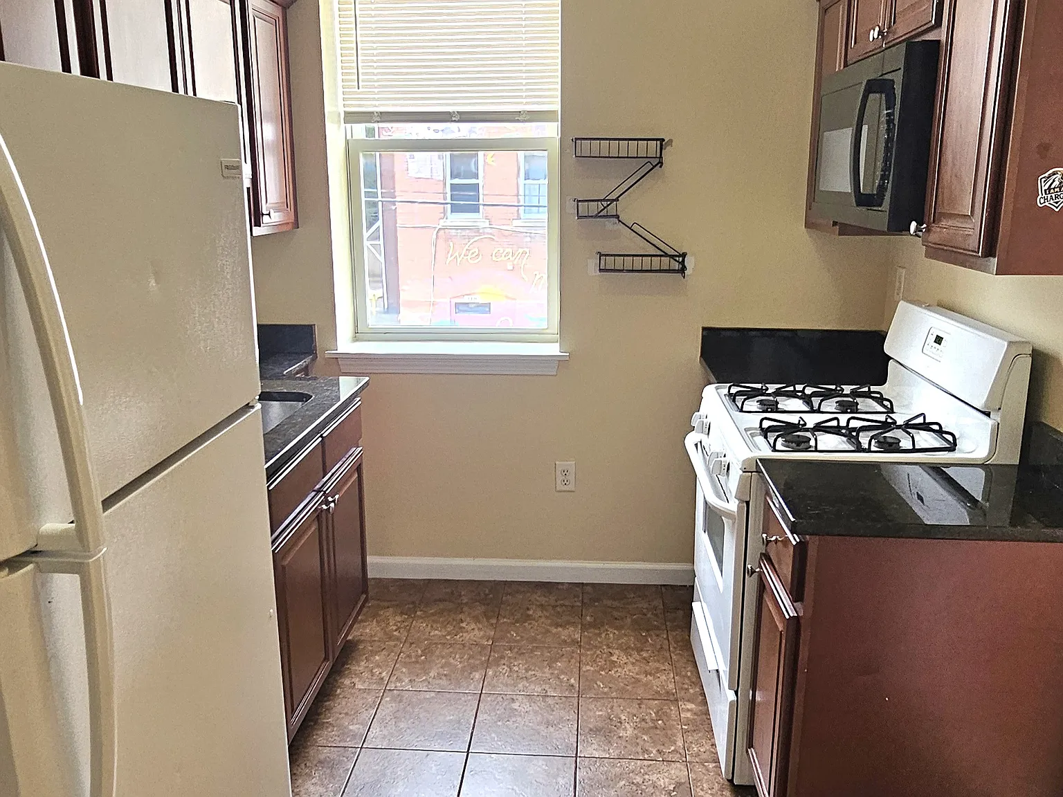 1 bed, 650 sqft, $1,350 — Photo 4