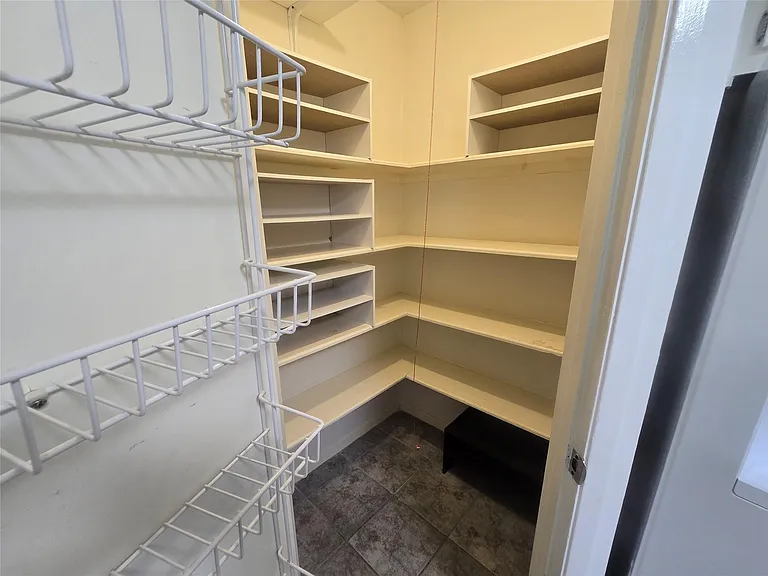 9802 Sagepike Dr — Photo 17