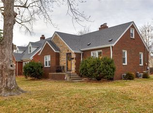 4701 Beaver Crest Dr, Des Moines, IA 50310