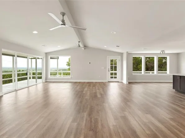 100 Kelly Cv, Dripping Springs, TX 78620