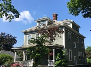 18 Pineywoods Ave, Springfield, MA 01108