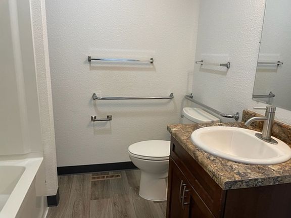 3rd image of 1128 S Wisconsin Ave #1