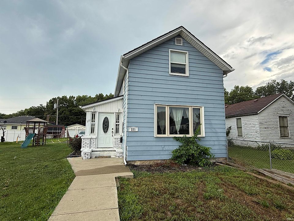 1st image of 221 Grove St