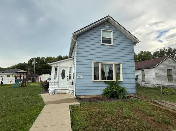 221 Grove St, Logansport, IN 46947