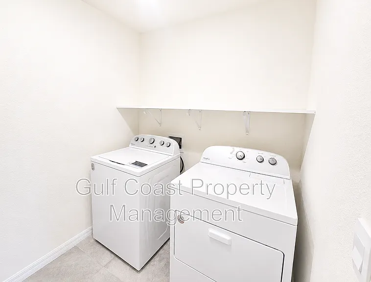 10219 Charlotte Dr — Photo 17