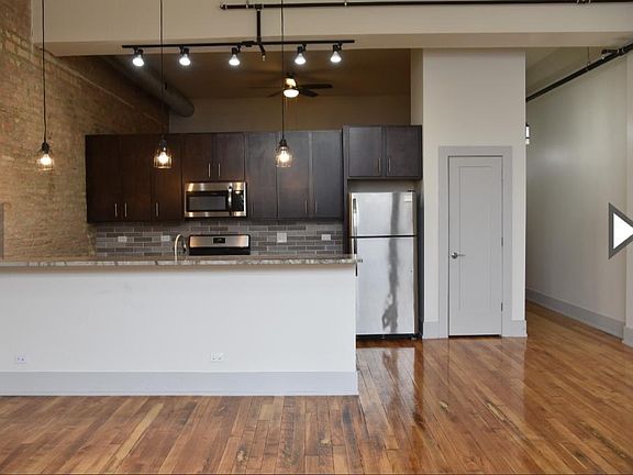 3rd image of 1435 W 21st St #123