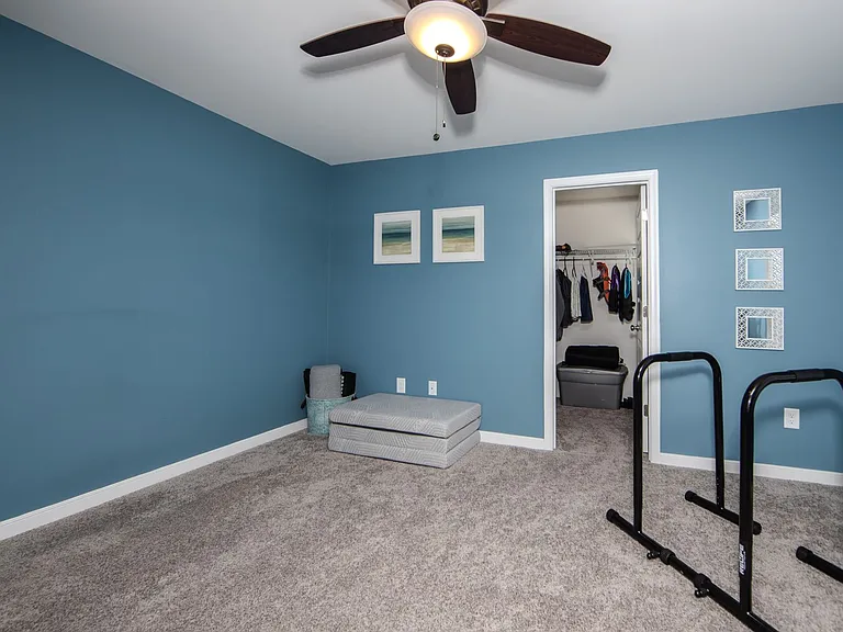 11913 James Overlook Ct — Photo 37