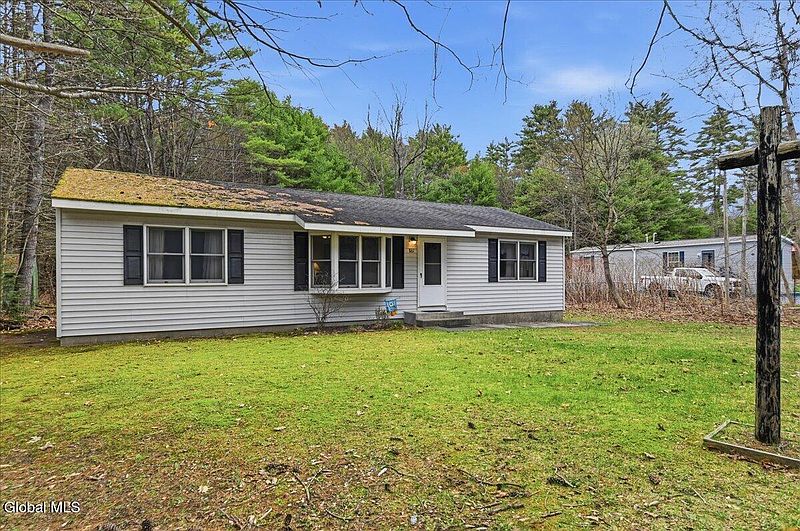 5th image of 861 Lake Avenue
