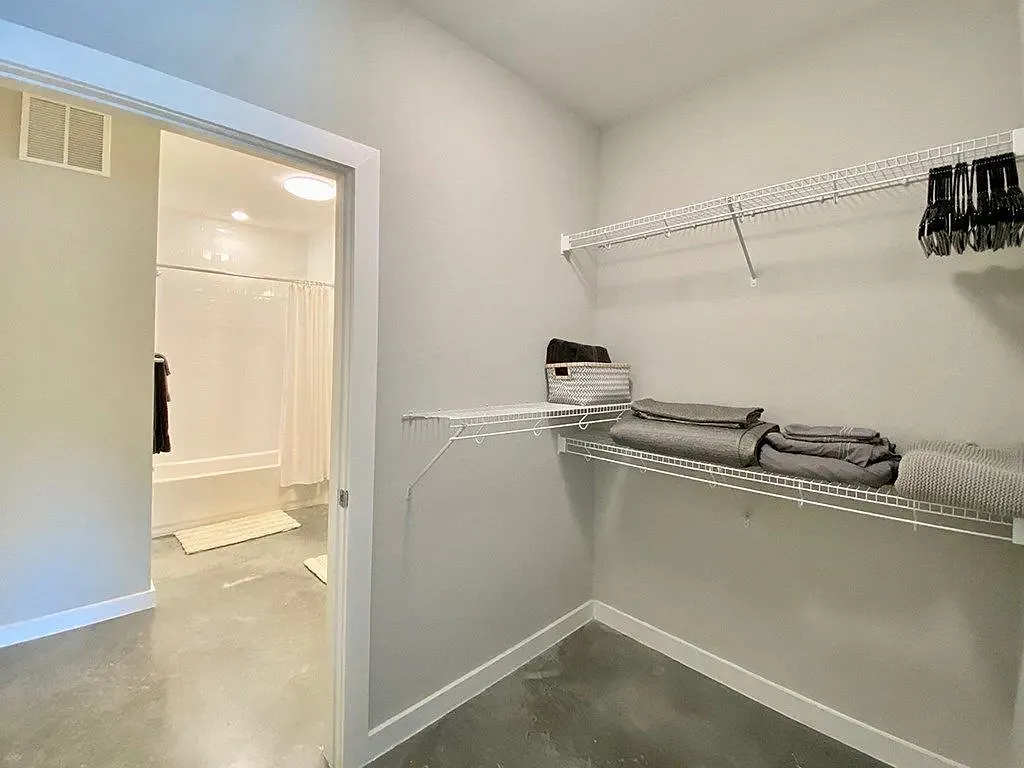 1 bed, 815 sqft, $1,500 — Photo 2