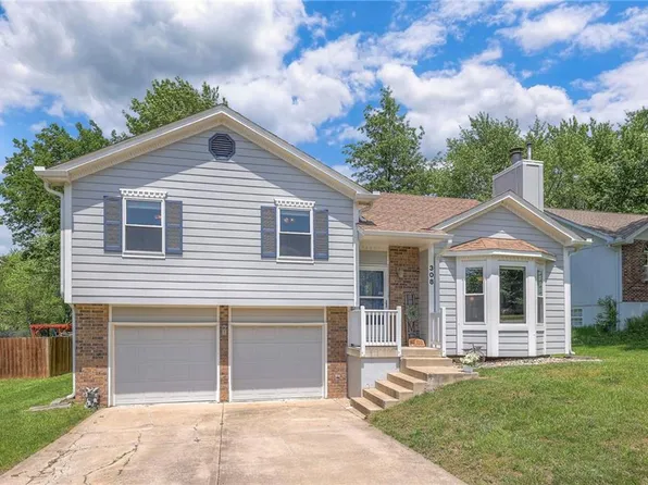 308 W Sierra Dr, Raymore, MO 64083