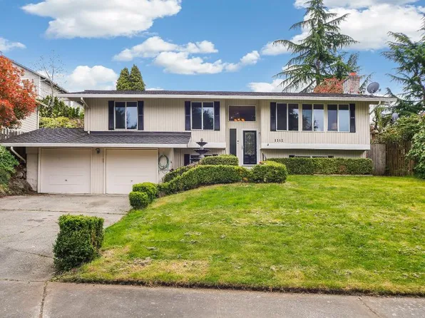 1512 Dayton Ct NE, Renton, WA 98056