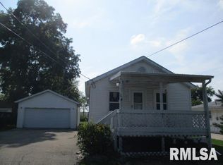 112 S Euclid Ave, East Peoria, IL 61611