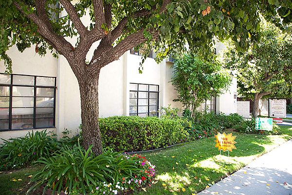 1st image of 18530 Citronia St APT 04