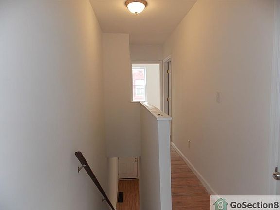 5th image of 1437 W Mayfield St