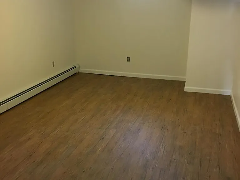 120 Cypress St — Photo 6