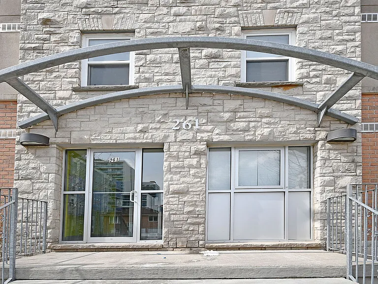 261 Lester St #204-2 — Photo 11