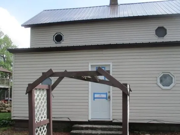 417 W Sell St, Brook, IN 47922