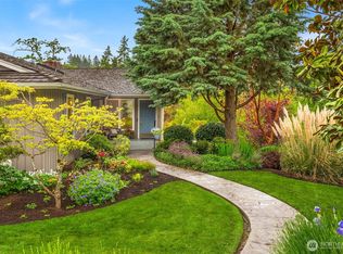 7915 SE 34th St, Mercer Island, WA