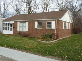 592 Saint Paul St, Defiance, OH 43512