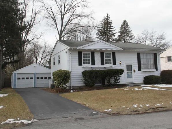 19 Kalina Drive, Saugerties, NY 12477