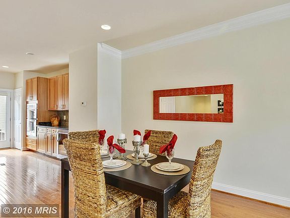 5th image of 9516 Canonbury Sq