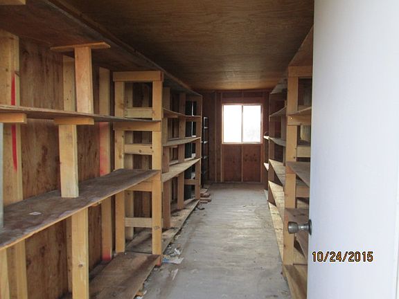 4th image of 970 W Silver Creek #2