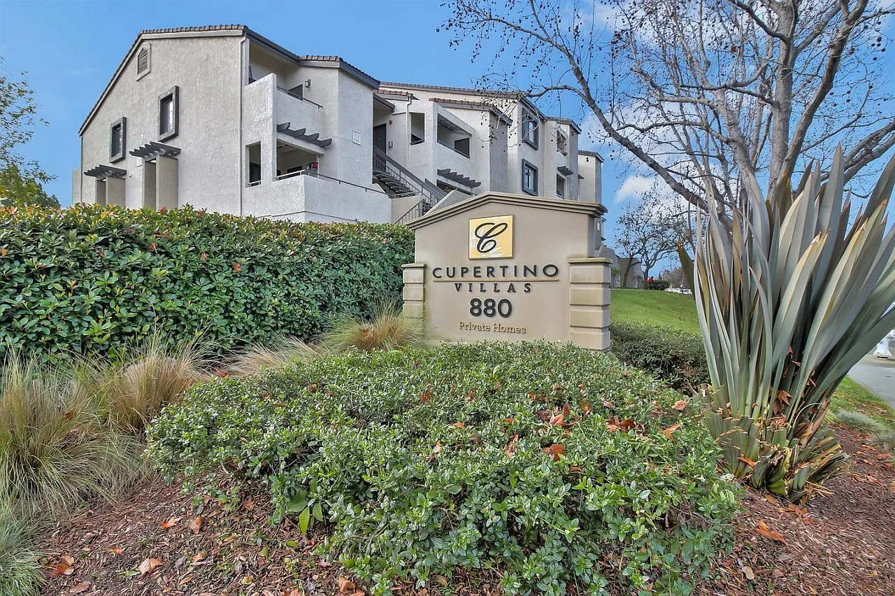 1 bed, 713 sqft, $2,900 — Photo 1