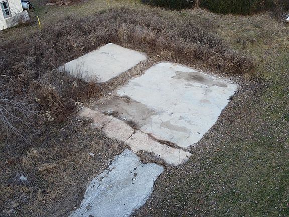 4th image of 550 Irwin Avenue