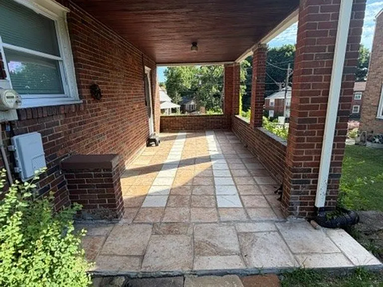 222 Wainwright Ave — Photo 34